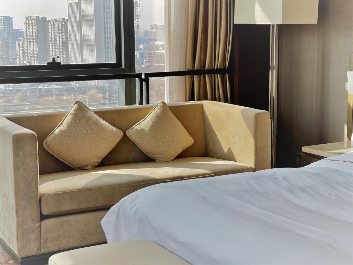 Melia Jinan Hotel Eksteriør billede