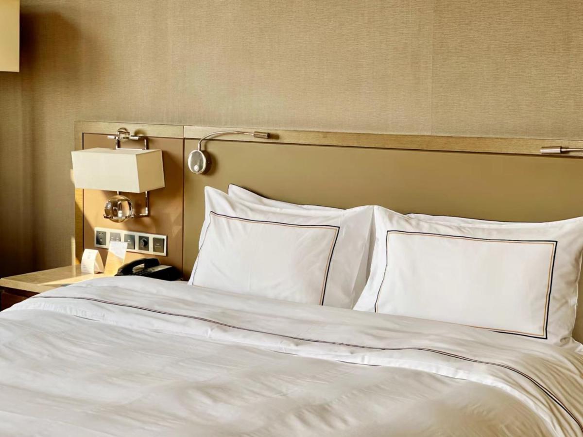 Melia Jinan Hotel Eksteriør billede